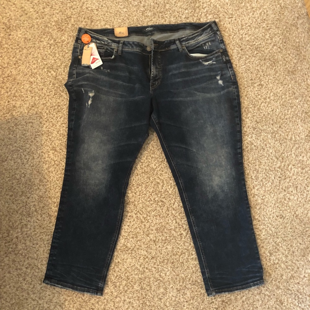 NWT Silver capris